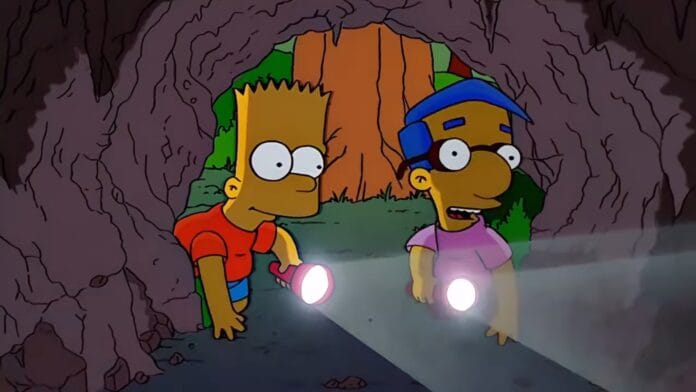 Bart ja Milhouse tutkimassa luolaa. Simpsonien ääninäyttelijä jää eläkkeelle.