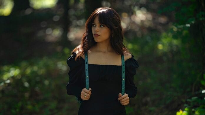 Jenna Ortega Miller's Girl -elokuvassa. Jenna Ortega ei kaipaa Marveliin!