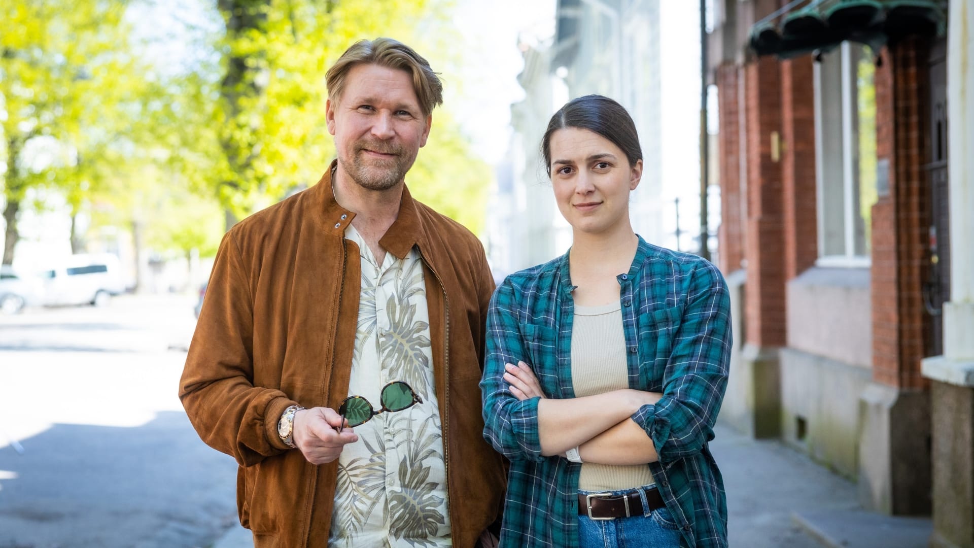 Matti Ristinen ja Mimosa Willamo. Murha Hangossa jatkuu!