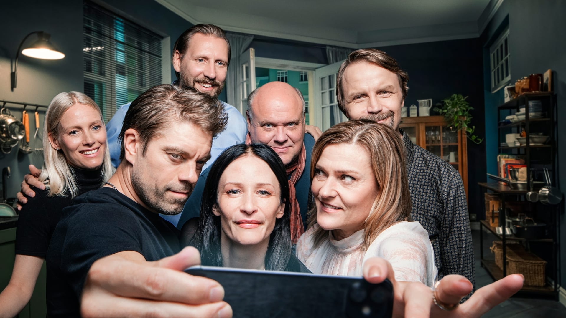 Täydelliset vieraat -elokuvan näyttelijät