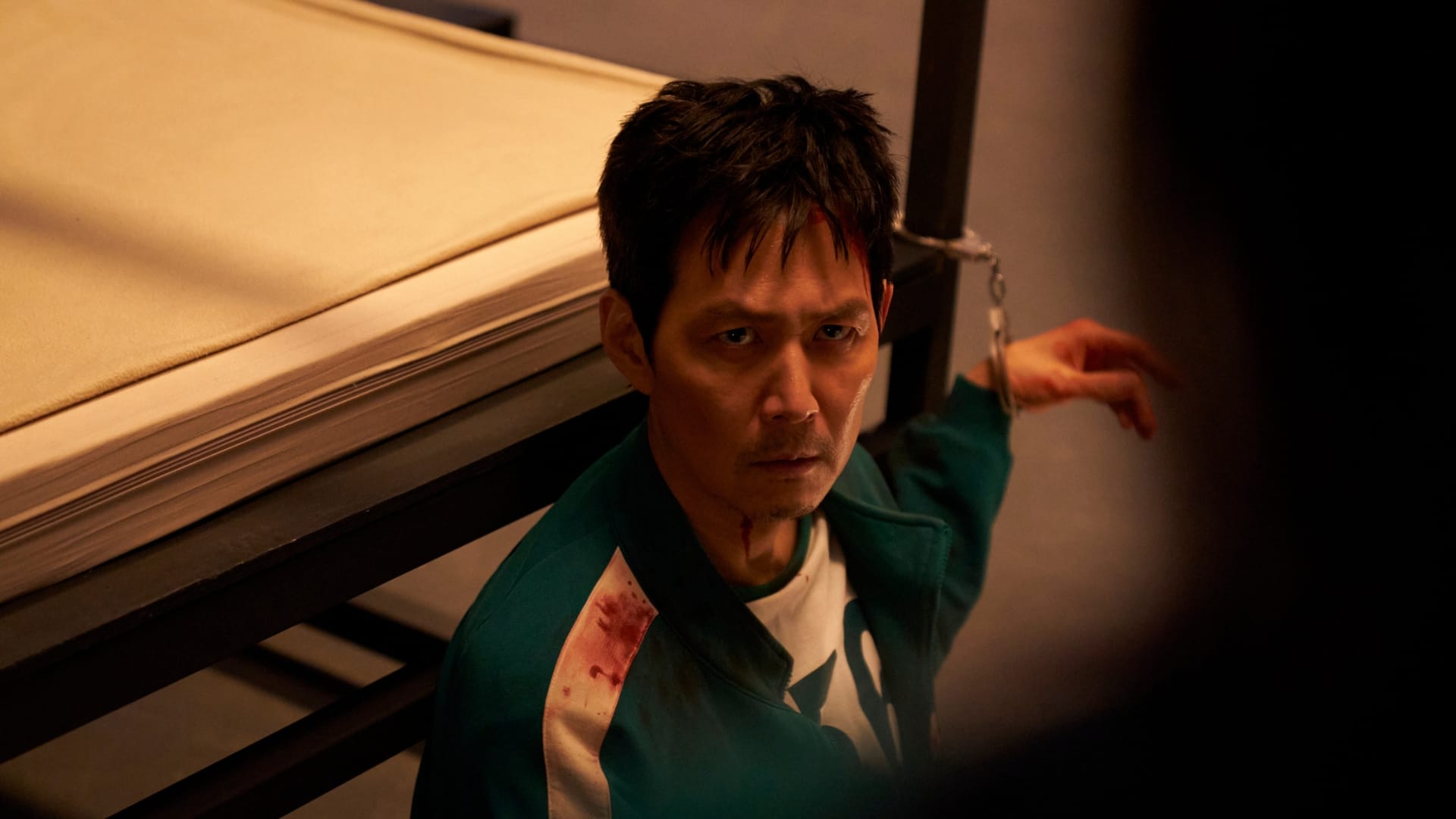 Seong Gi-hun kahleissa. Squid Gamen viimeinen kausi on käsillä!