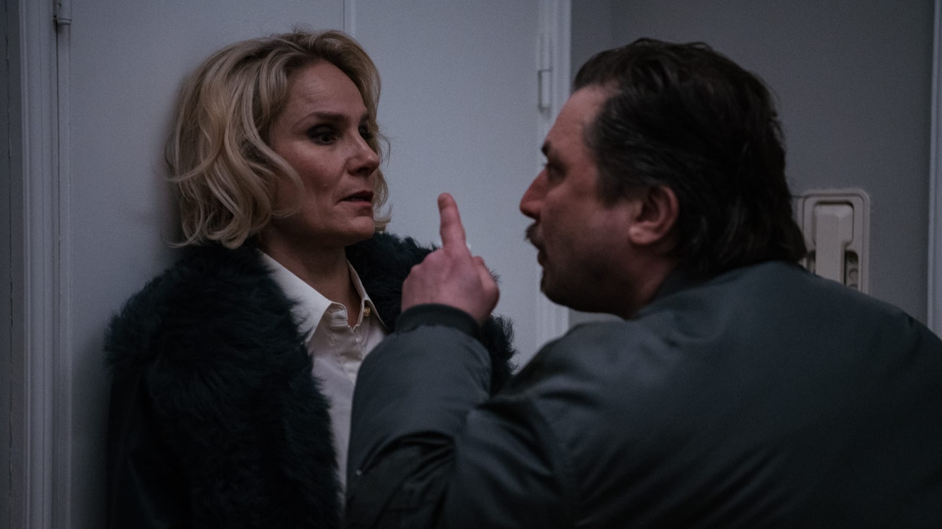 Queen of Fucking Everything -sarjan still-kuva