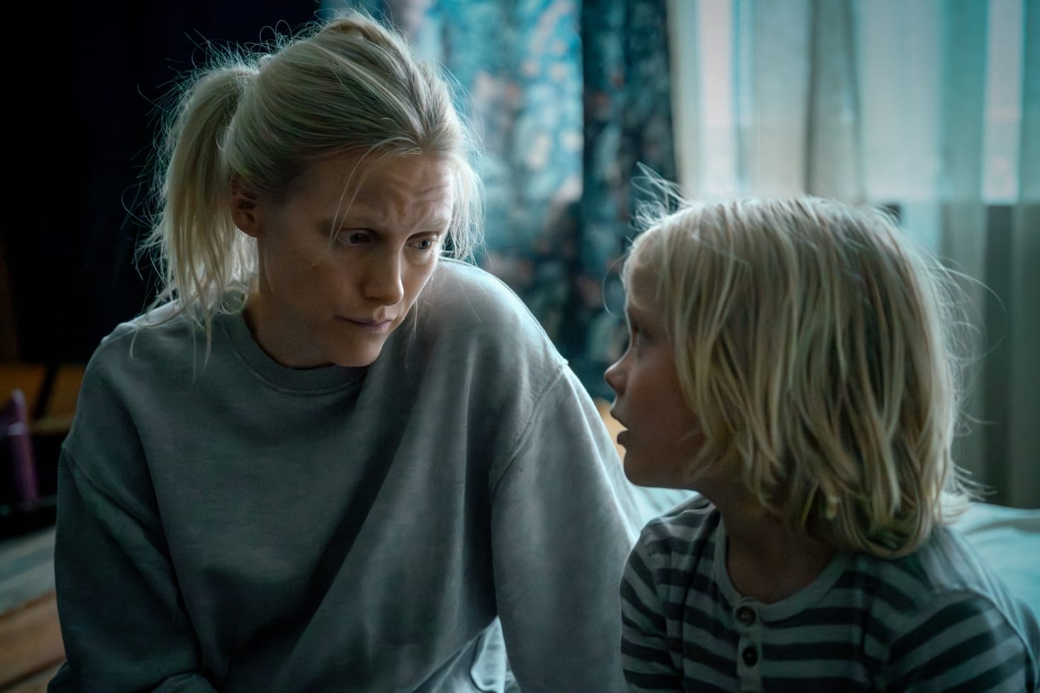 Hetki ennen valoa -elokuvan still-kuva