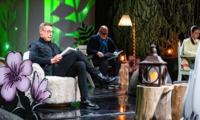 Muumit-lukumaratonia lukemassa Alexander Stubb