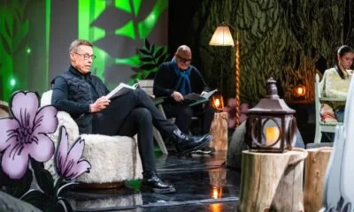 Muumit-lukumaratonia lukemassa Alexander Stubb