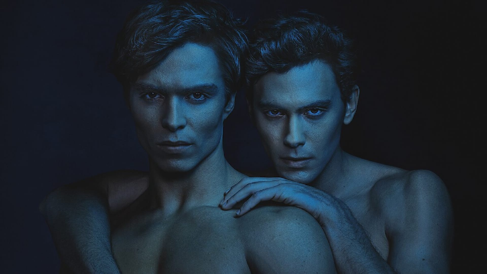 Hirviöt: Lyle ja Erik Menendezin tarina -sarjan mainoskuva.