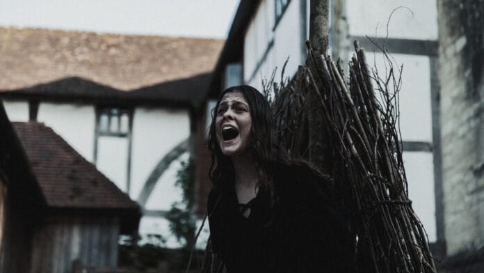 Noita huutaa. Noitavainojen kauhut heräävät eloon.