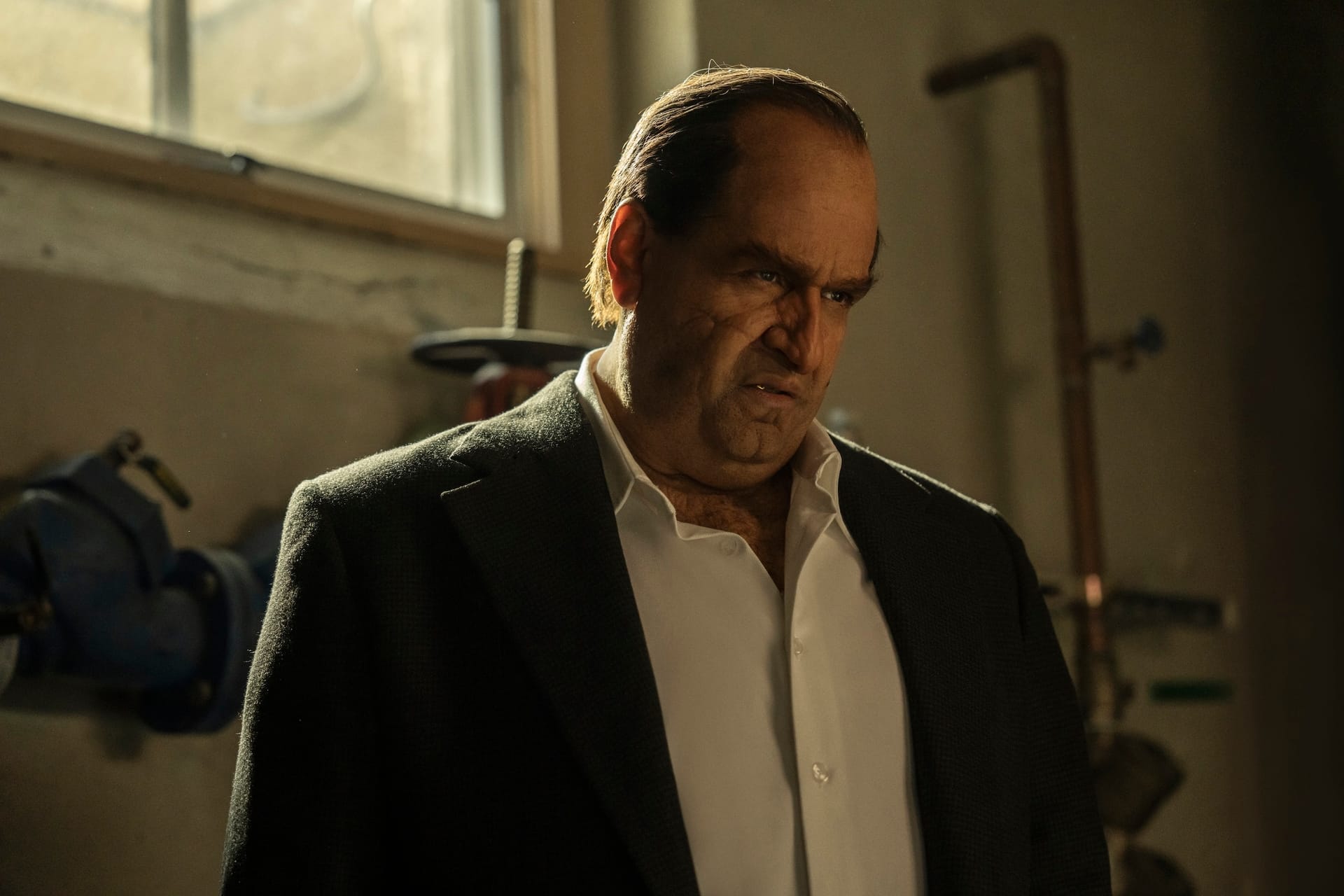 Colin Farrell Pingviininä. The Penguin Sale: Warner Bros. juhlistaa Pingviiniä.